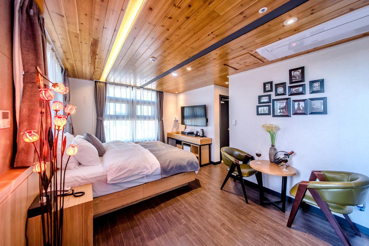 Jeju Hertz Hotel エクステリア 写真